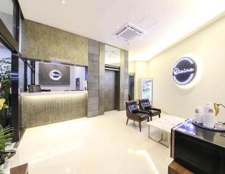 ควางจู ดีไวน์ โฮเทล Hotel Gwangju Metropolitan City ภายนอก รูปภาพ